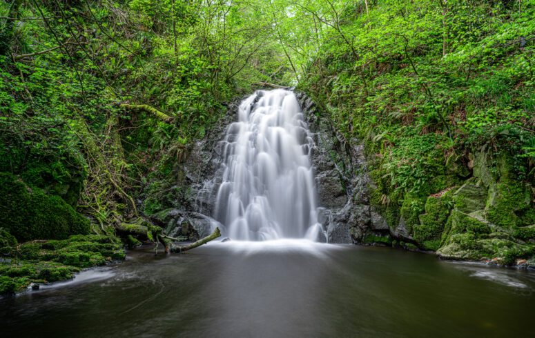 How to Capture Stunning Long Exposure Photos of Waterfalls